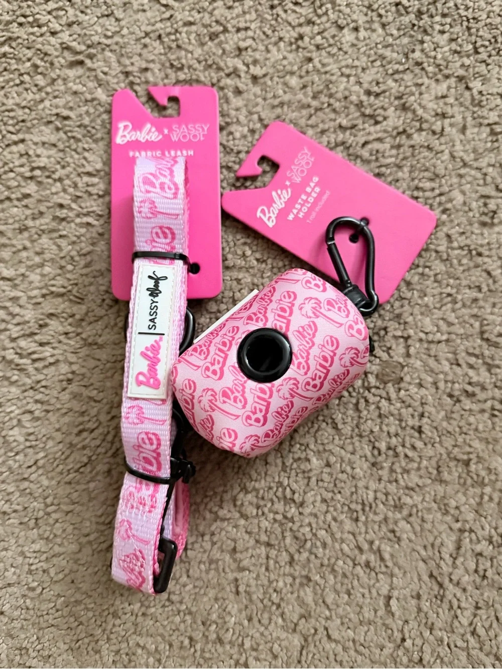 Barbie Pink Fabric Leash with Matching Pink Waste Bag Dispenser